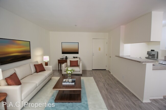 Building Photo - 1 br, 1 bath Apartment - 11505 Riverside D...