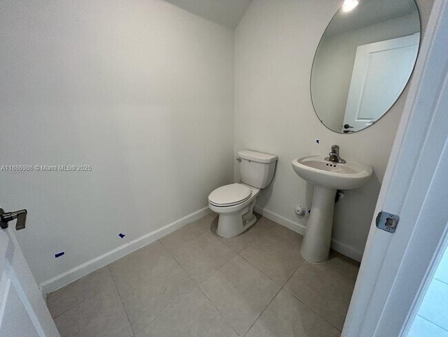 Building Photo - 229 SW 159th Way