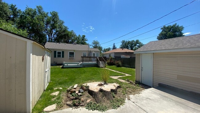 Building Photo - Spacious 4 Bed | 2 Bath Home Near Sloan’s ...
