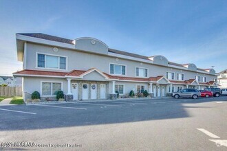 Building Photo - 1488 Ocean Ave