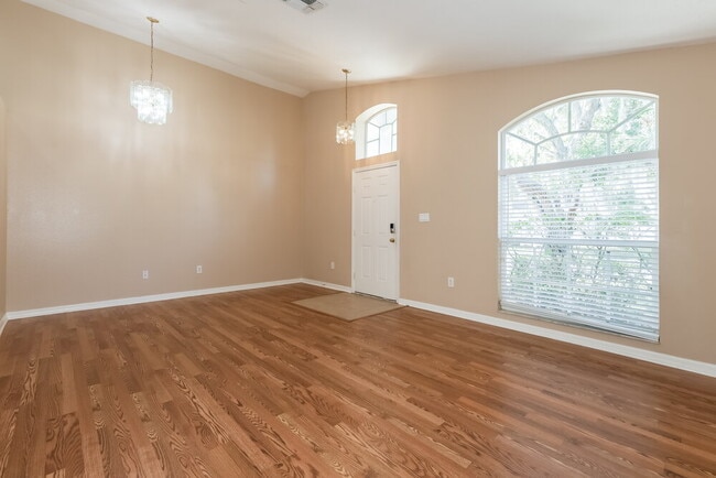 Foto del edificio - 25806 Bloomsbury Ct