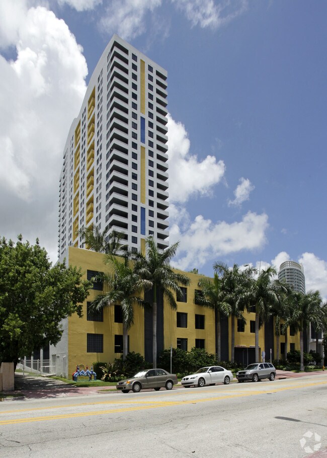 Building Photo - The Waverly South Beach