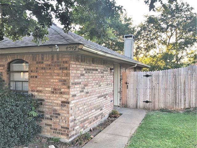 Foto del edificio - 9792 Windy Ridge Rd