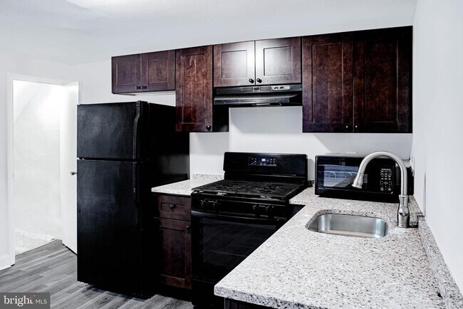 Foto del edificio - 2348 Moore St