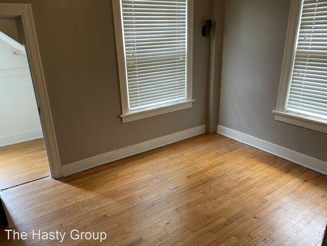 Foto del edificio - 3 br, 2.5 bath House - 426 W 61st Ter