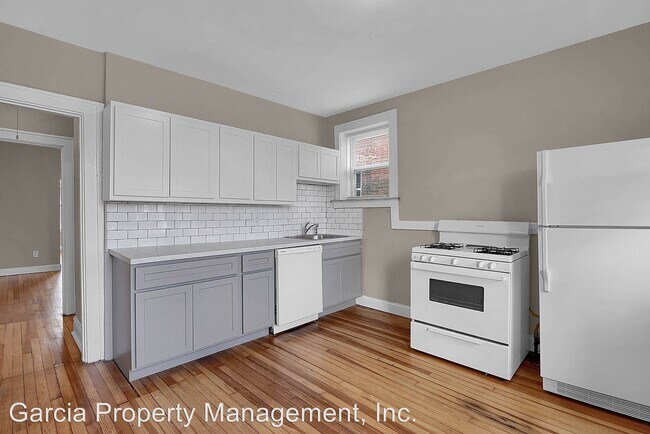 Building Photo - 5012-5014 Elenore Ave