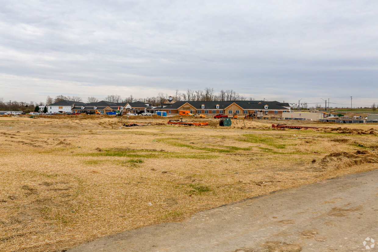 Primary Photo - The Courtyard at Centerville