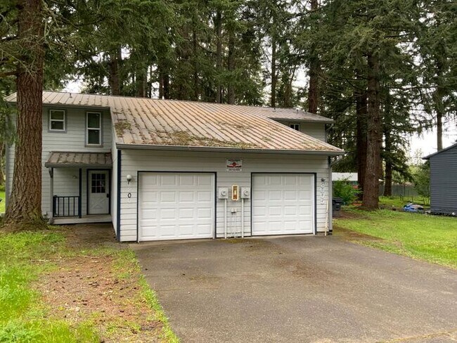 Foto del edificio - West Olympia 2bdr 1.5bath Townhome w/ garage & parking