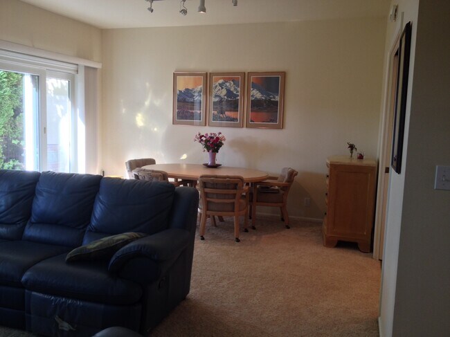 Foto del edificio - 594 Wimbledon Ct