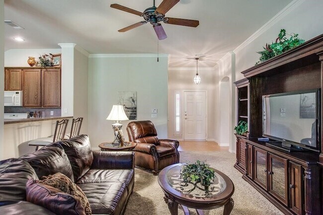 Foto del edificio - 9616 Pepperwood Trail