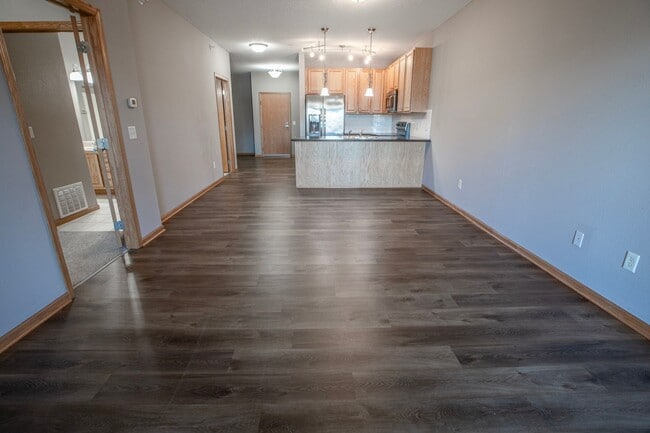 Interior Photo - Granite Shores