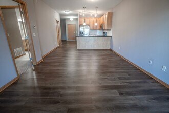 Interior Photo - Granite Shores