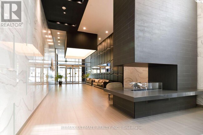 Photo du bâtiment - 5180 Yonge St