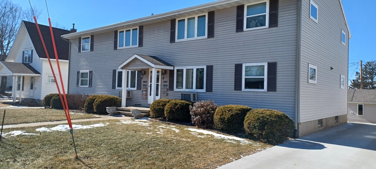 Foto principal - 2905 Oakland Rd NE
