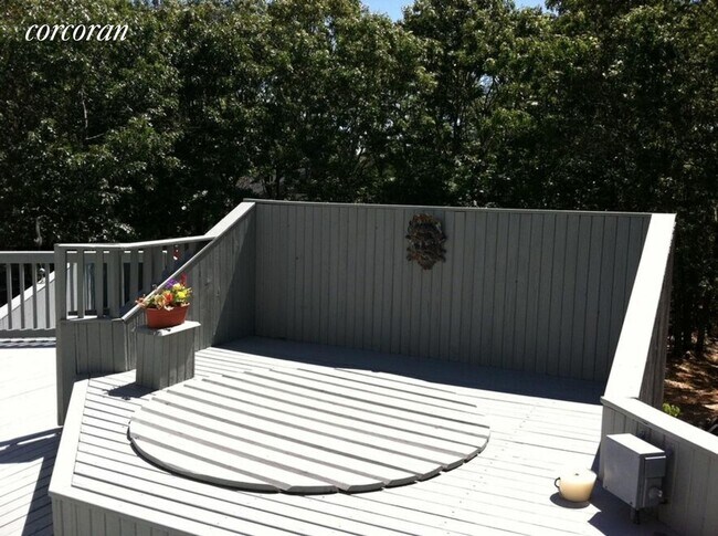Building Photo - 79 S Breeze Dr