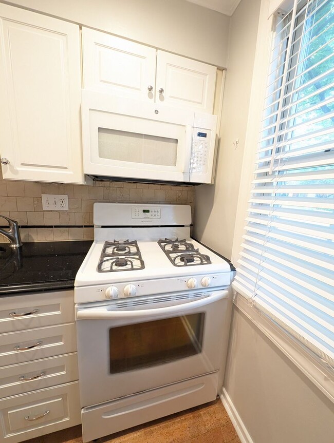 Building Photo - Rock Creek Village Condominium