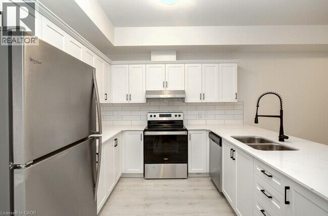 Building Photo - 59 Reeve St