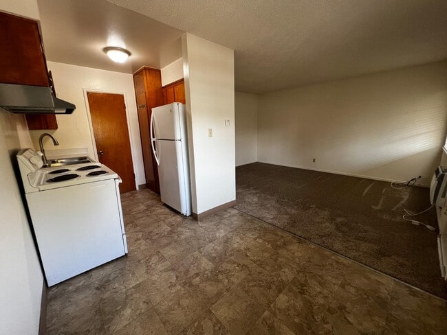 Building Photo - 908 Nevada St