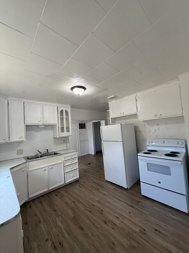 Foto del edificio - 724 3rd St