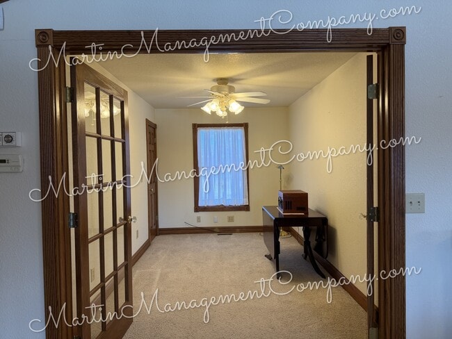 Building Photo - 700 Locust Ave