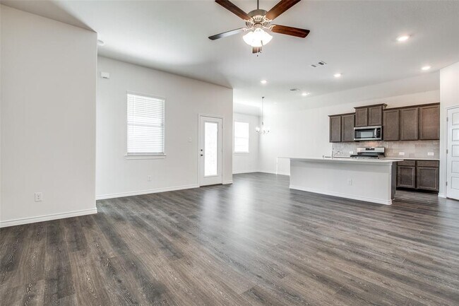 Building Photo - 909 Cobalt Dr