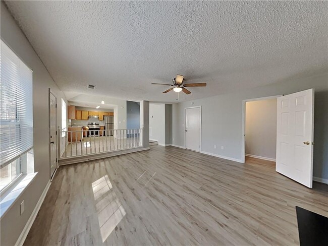 Building Photo - 7010 Mahogany Dr
