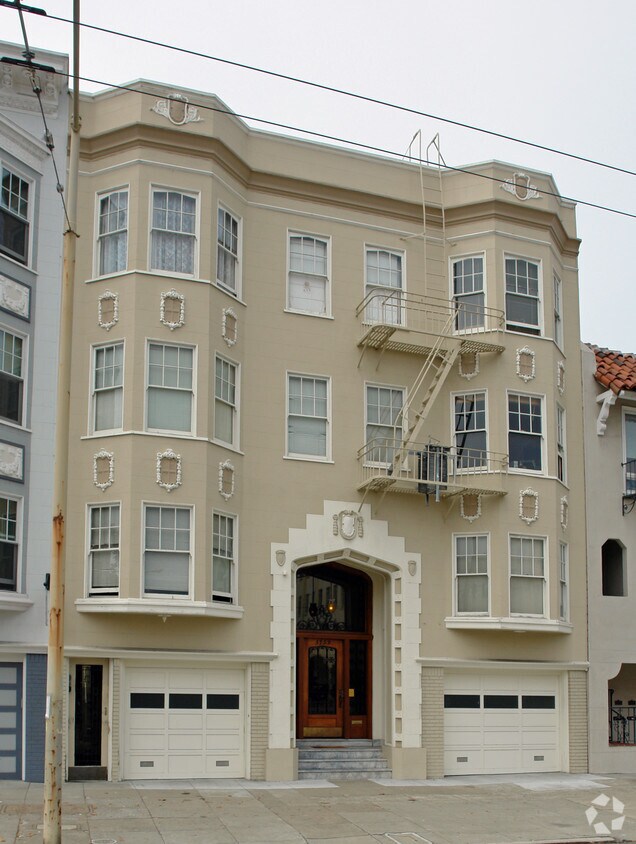 Building Photo - 3759 Fillmore St