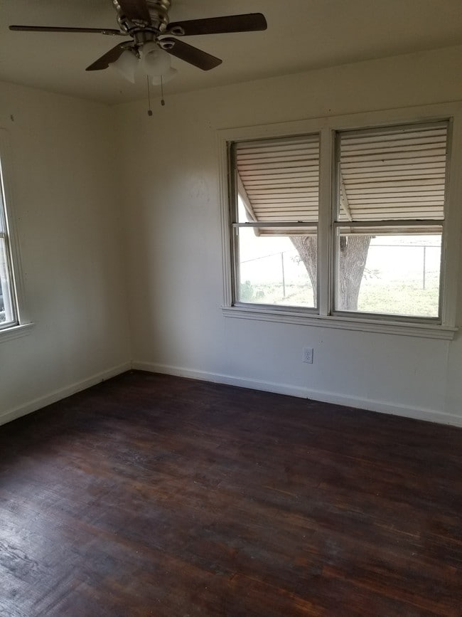 Foto del edificio - 4607 Preston St