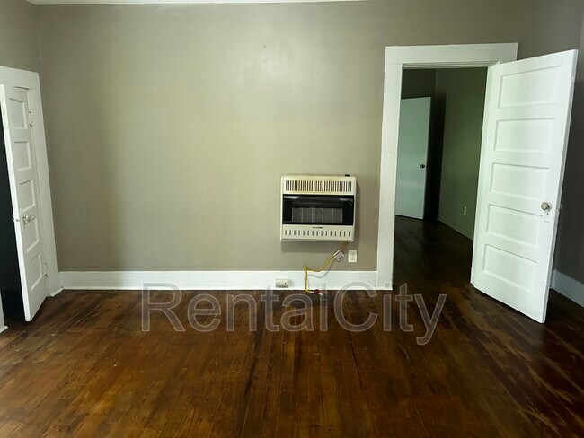 Foto del edificio - 418 Greenwood Ave