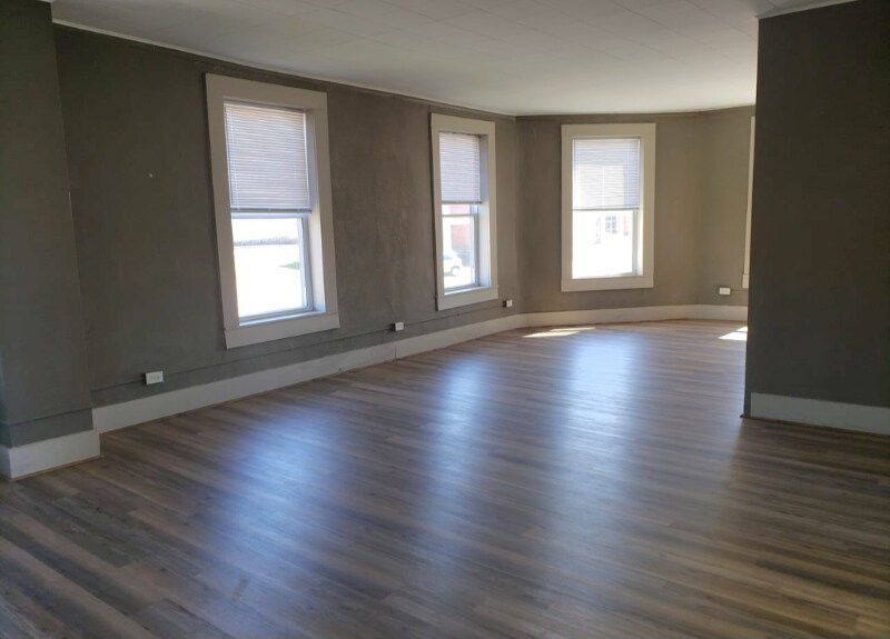 Foto principal - 200 N Commercial St