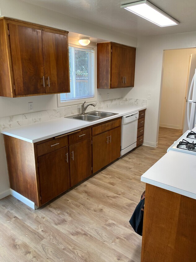 Foto principal - 1335 Fir Acres Dr