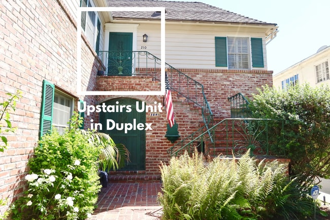 Upstairs Unit in Duplex - 210 S Spalding Dr
