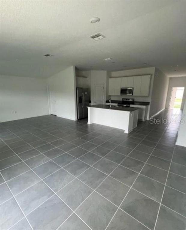 Building Photo - 828 Daring Dr