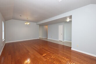 Building Photo - 7430 Pouter Dr