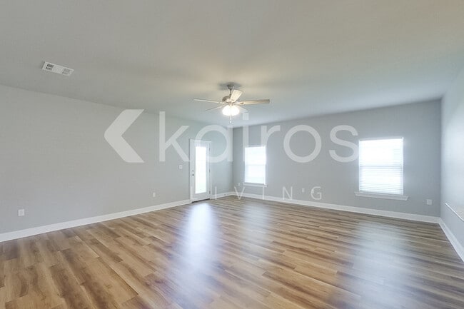 Building Photo - 13766 Willowmore Dr