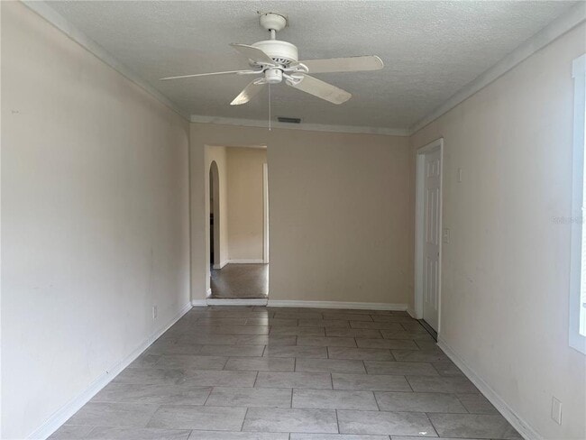 Building Photo - 3414 W Oakellar Ave