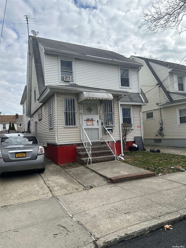 Foto principal - 90-13 181st St