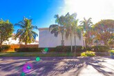 Foto principal - 5663 NW 112th Plz
