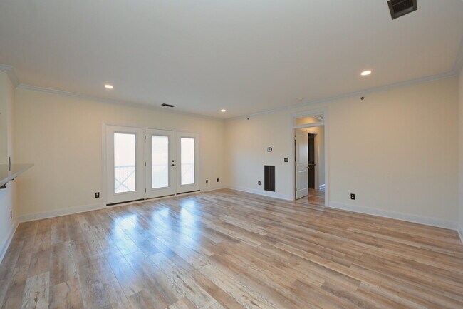 Foto del edificio - Spacious Germantown Gem!