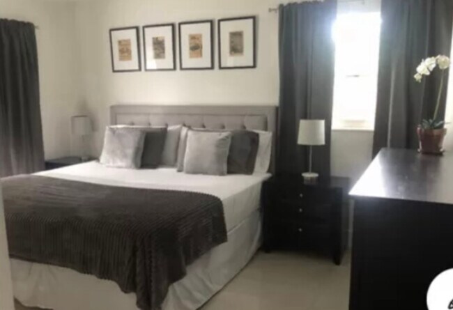 Foto del edificio - 3959 Eton Pl