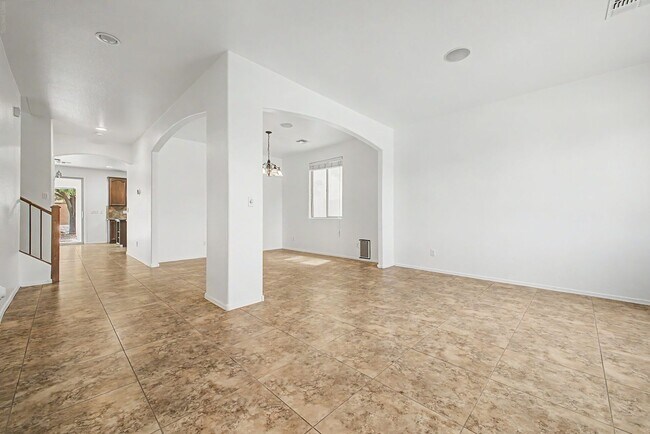 Building Photo - 4947 E Odessa Dr