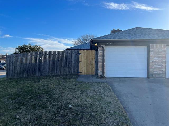 Primary Photo - 6701 Crestmont Ct