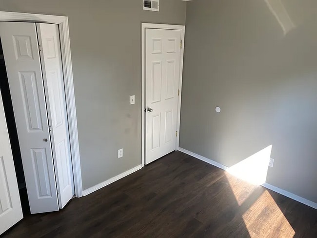 Building Photo - 1620 S Edwards St