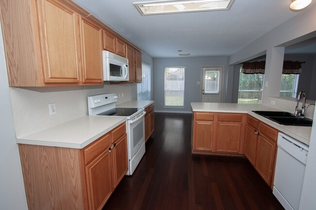 Foto del edificio - 1123 Andover Dr