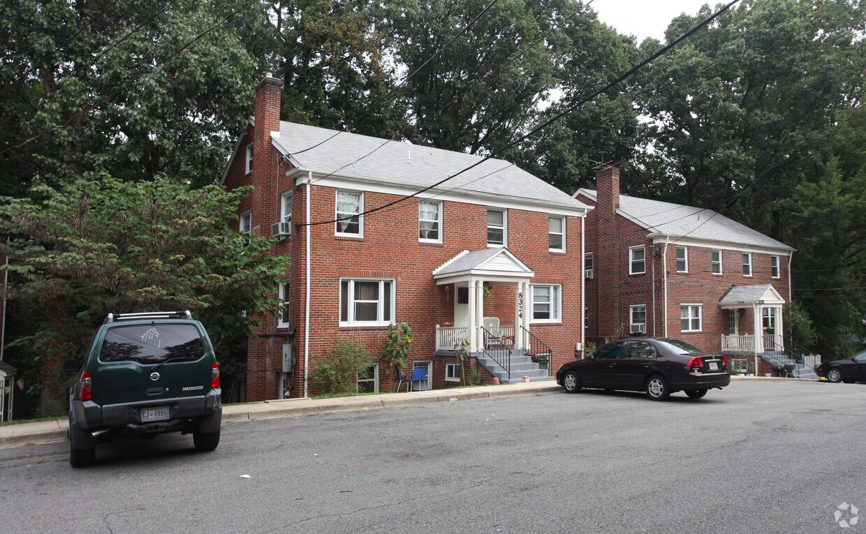 Foto del edificio - 8324 Roanoke Ave
