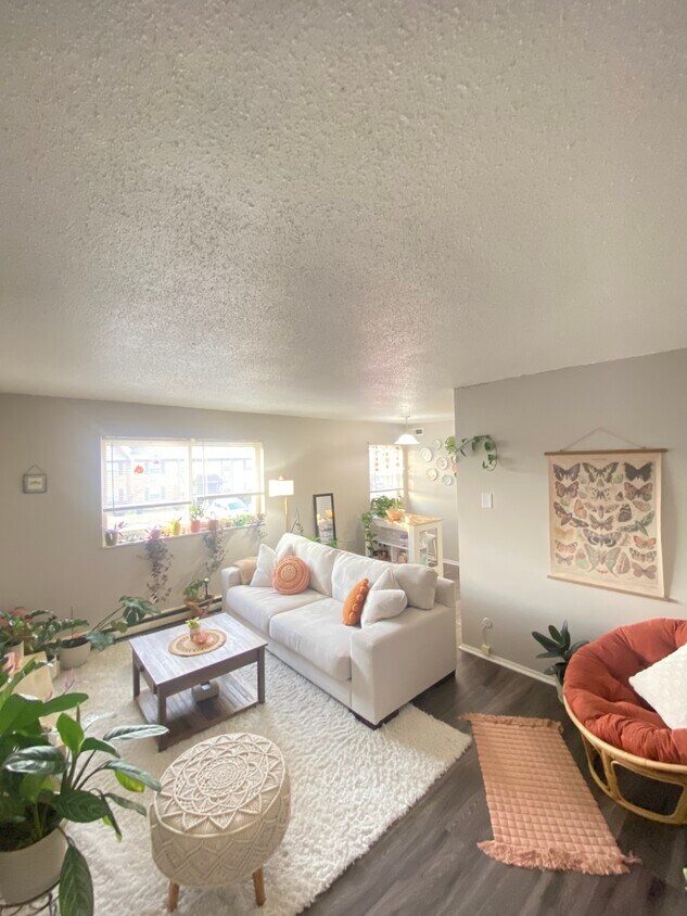 Swiss Chalet Apartments in Saint Louis, MO