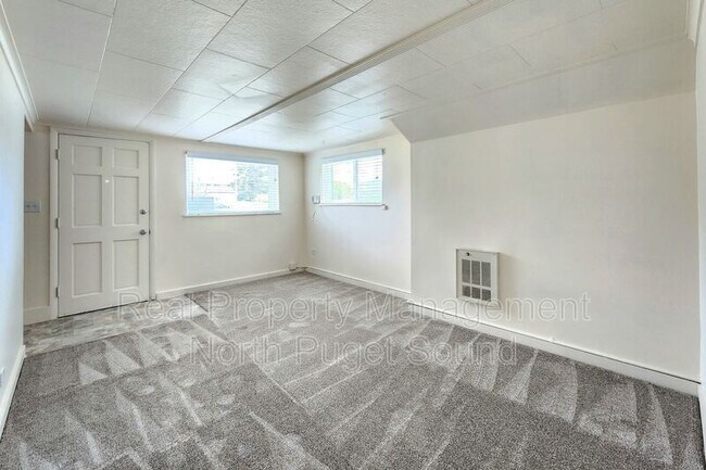 Foto del edificio - 3218 Rucker Ave