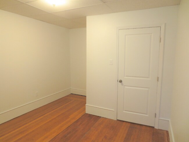 Foto del edificio - 5704 Darlington Rd