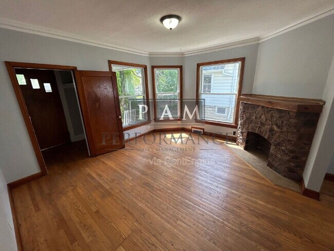 Foto del edificio - 3269 S New York Ave