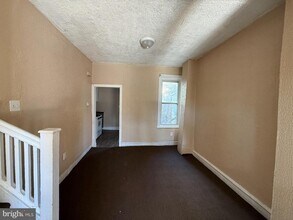 Building Photo - 2411 W Indiana Ave